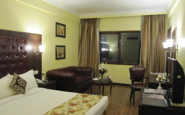 Hotel Ritz Plaza