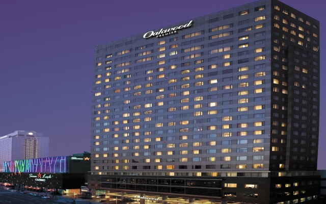 Отель Oakwood Premier Coex Center вид на фасад