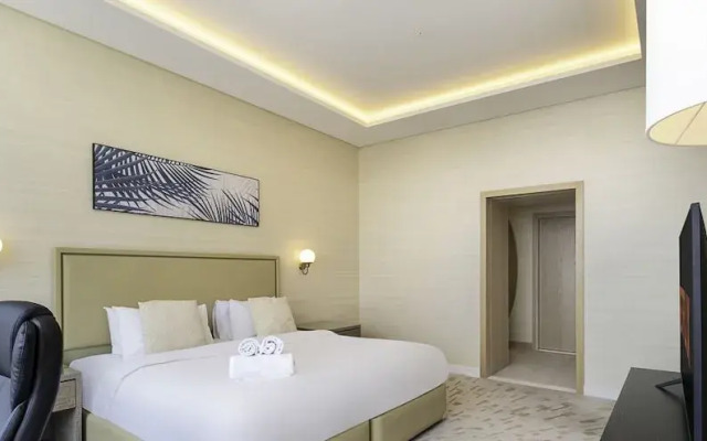 LUX Iconic Views at Palm Tower Suite 2