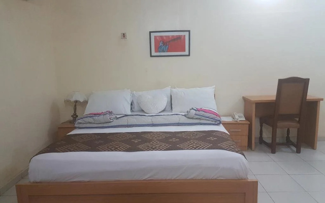 Hallmark Suites - Abeokuta