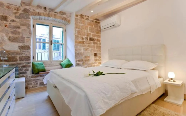 Luxury San Giovanni Apartments