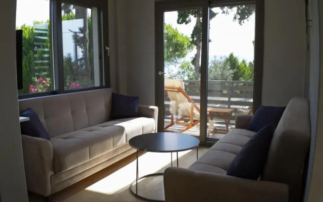 Levon Villa Hotel