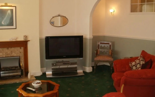 Gumfreston Hotel