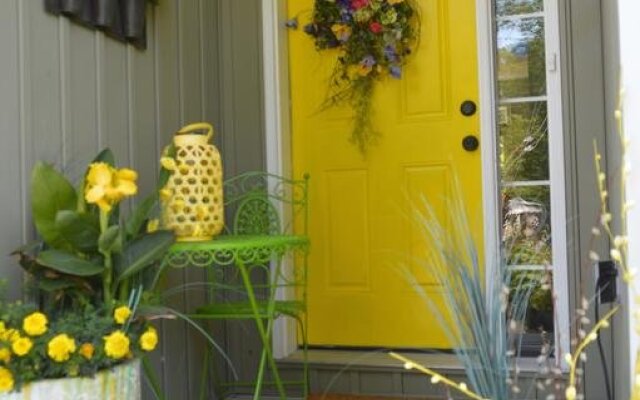 Yellow Door Bed and Breakfast
