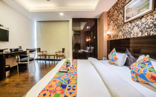 Fabhotel Galaxy