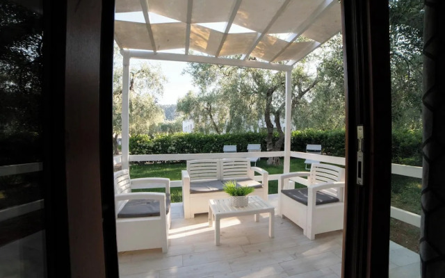 "saracena" Holiday Home With Private Beach and Swimming Pool