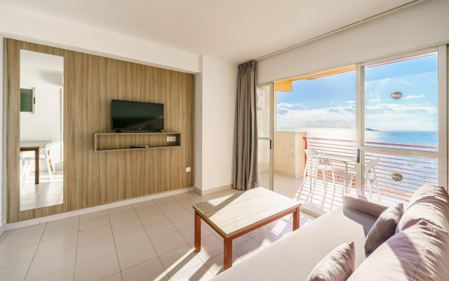 Aparthotel El Faro