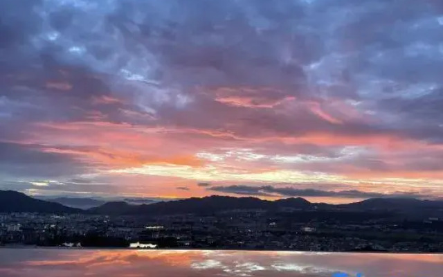 Tengchong Linghedu · Boyue Mid-Levels Panoramic Resort Hot Spring