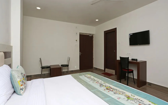 OYO 10153 Hotel Paradise Convention