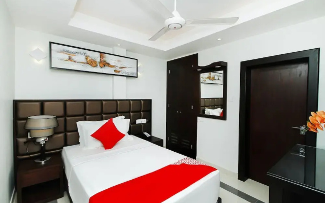 Capital O 358 Viveka Hotel
