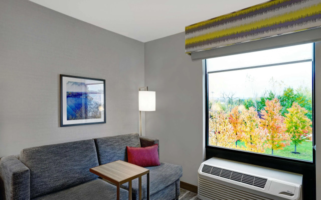 Hampton Inn Utica