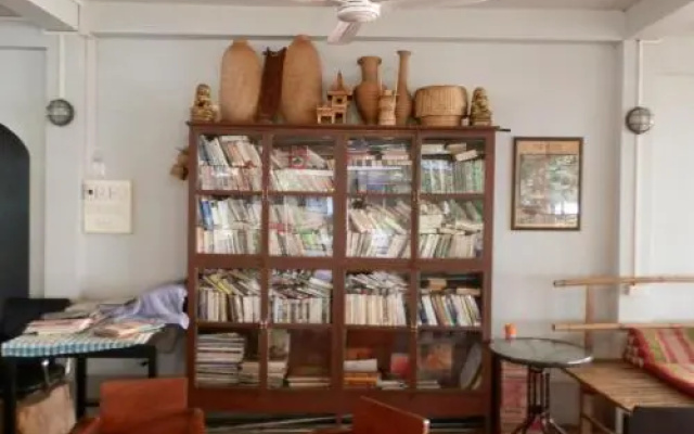 Nakorn Cafe Guest House