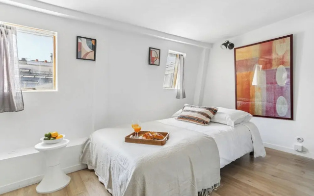 Cozy 1BR Flat in the Heart of République