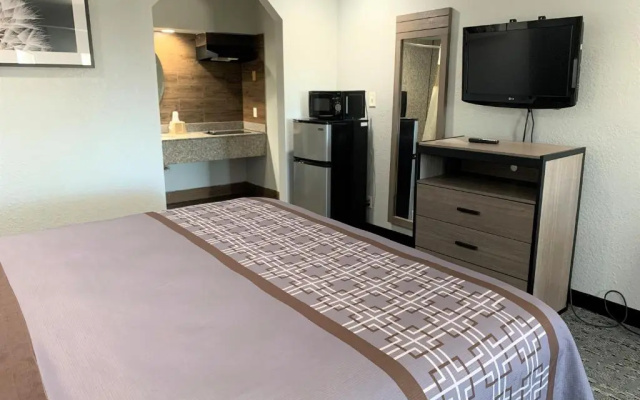 Sunrise Inn & Suites