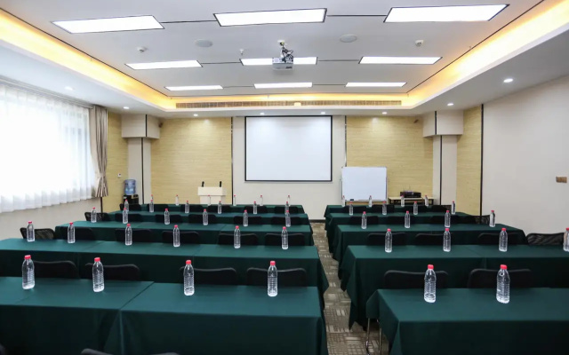 Lavande Hotels·Jinan High-Tech Wanda Convention and Exhibition Center