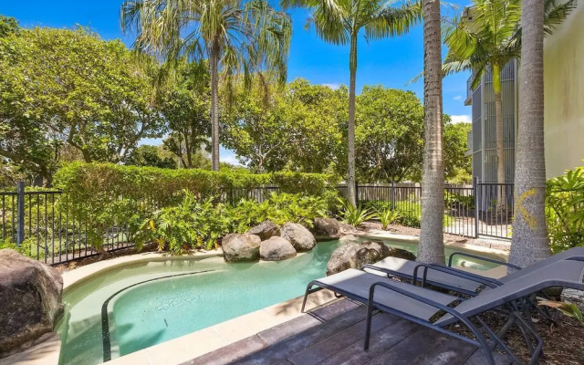 Resort & Spa With Private Plunge Pool 7008/09