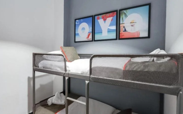 OYO Ruzafa Guesthouse