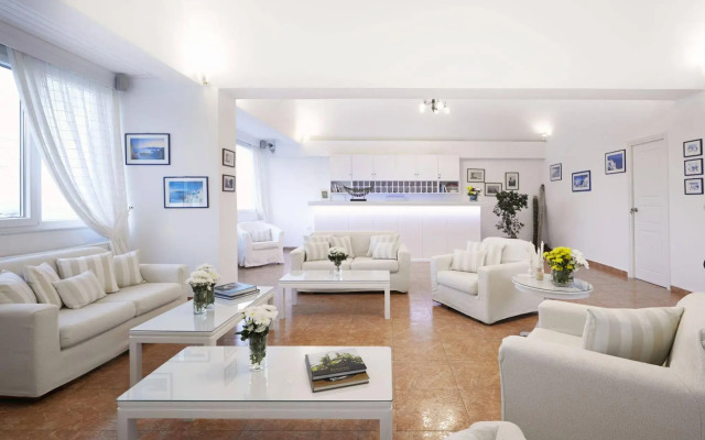 Milos Villas