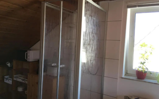 Sonnige Dachgeschoßwohnung (Adults Only)