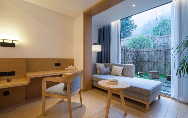 Howard Johnson Huashuiwan Hot Springs Resort Chengdu