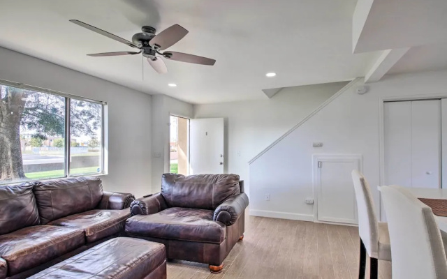 Central Bakersfield Townhome w/ Private Patio