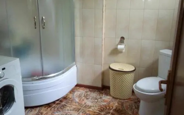 Guesthouse Megi On Robaqidze 6
