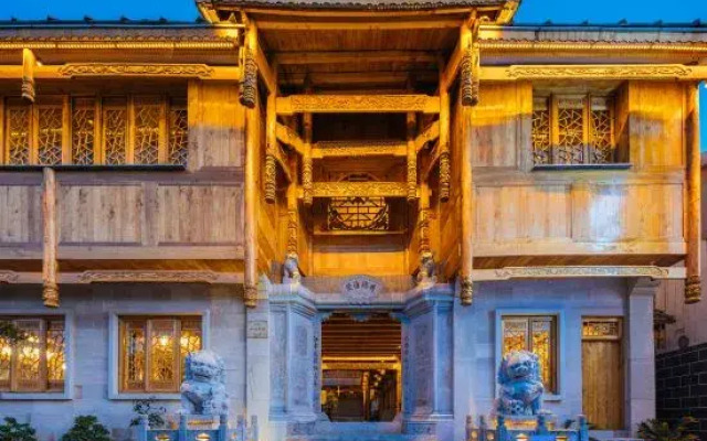 Floral Hotel·Anshun Tunbao hotel (Yunjiu Mountain Branch)