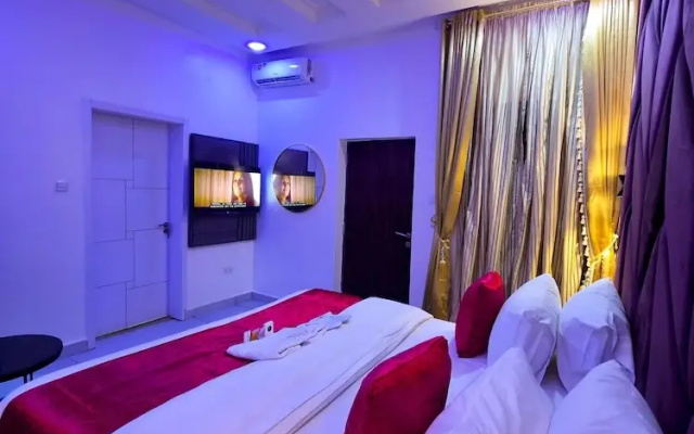 2 Bed Apartment 6 - Chic Benin City Hideaway