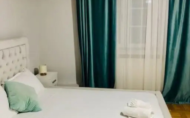 Lovely Ultra-Central Big Flat -3 Rooms- Parking N7