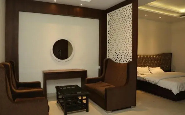Hotel Aroma Inn