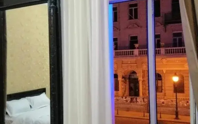 Engin Hotel