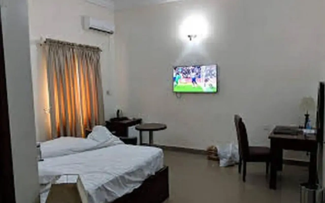 Helena Haven Hotels - Guest Room