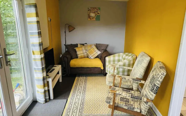 The Cabin in Lifton With 1 Bedrooms and 1 Bathrooms