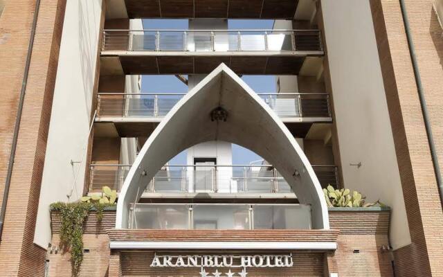 Отель Barceló Aran Blu Hotel Италия, Лидо-ди-Остия - 2 отзыва об отеле, цены и фото номеров - забронировать отель Barceló Aran Blu Hotel онлайн вид на фасад