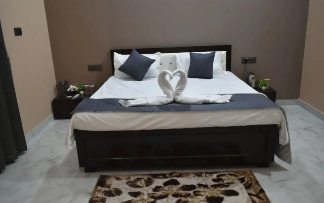 Aadvik Residency