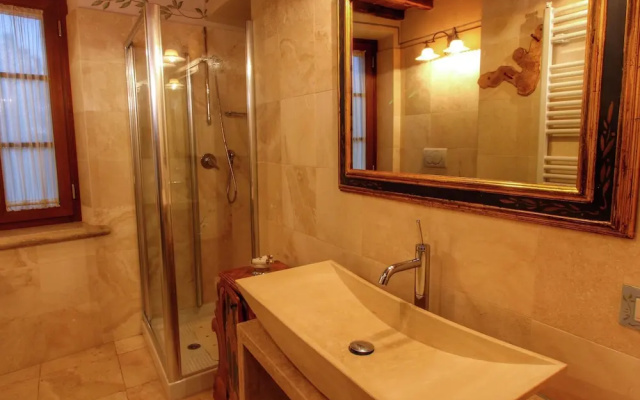 Gorgeous Mansion in Rapolano Terme With Swimming Pool