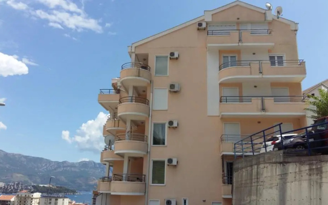 Apartment Bravo Budva