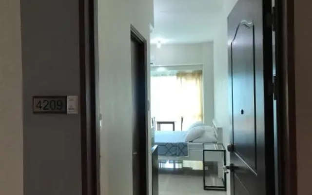 Affordable Makati Serviced Apartments