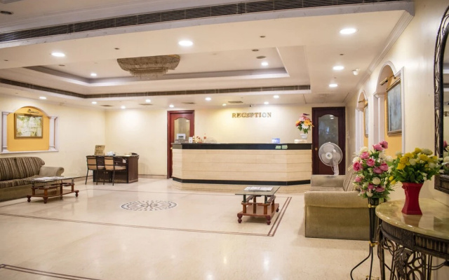 OYO 8198 Hotel Raj International