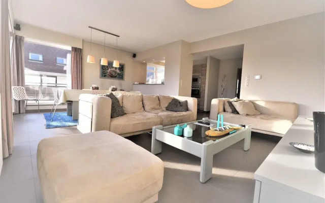 Apartment in Duinbergen Near the Beach