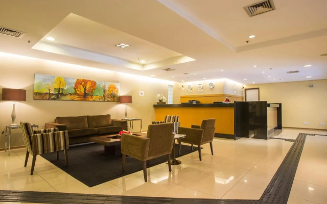 Astron Hotel Bauru by Nobile