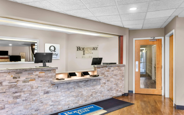 Quality Inn & Suites Gorham Riverside