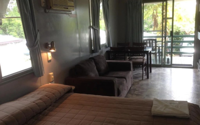 Palmwoods Caravan Park Cabin