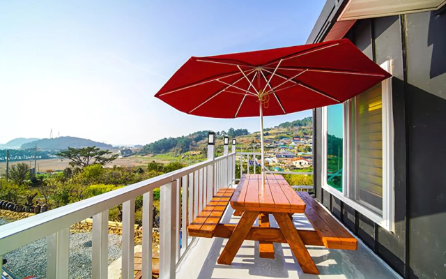Cheongsando Sunset Pension