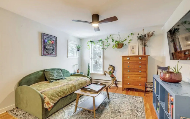 Eclectic Family Home in Minneapolis: Dogs Welcome!