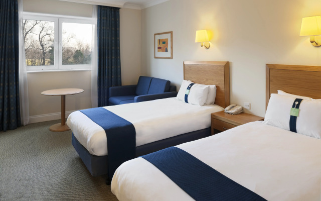 Holiday Inn Edinburgh Zoo by IHG