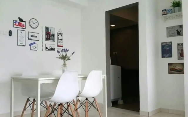 Menjalara Country Home Apartment by SYNC