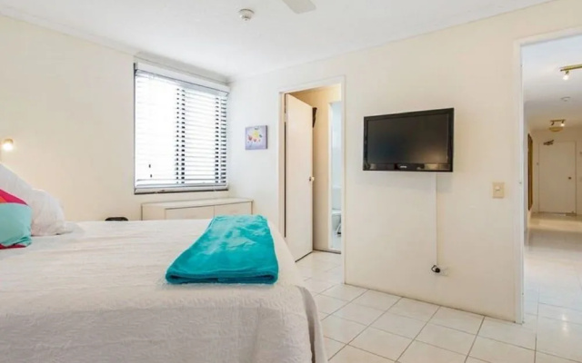Cairns Ocean View Apartment