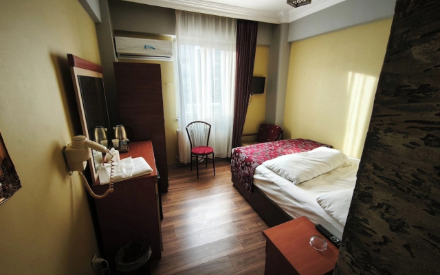 Yılay Otel