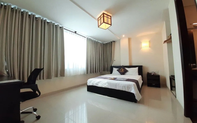 Azumaya Le Thanh Ton